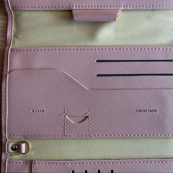 Zoppen Blush Pink Leather Travel Wallet - Picture 8 of 10